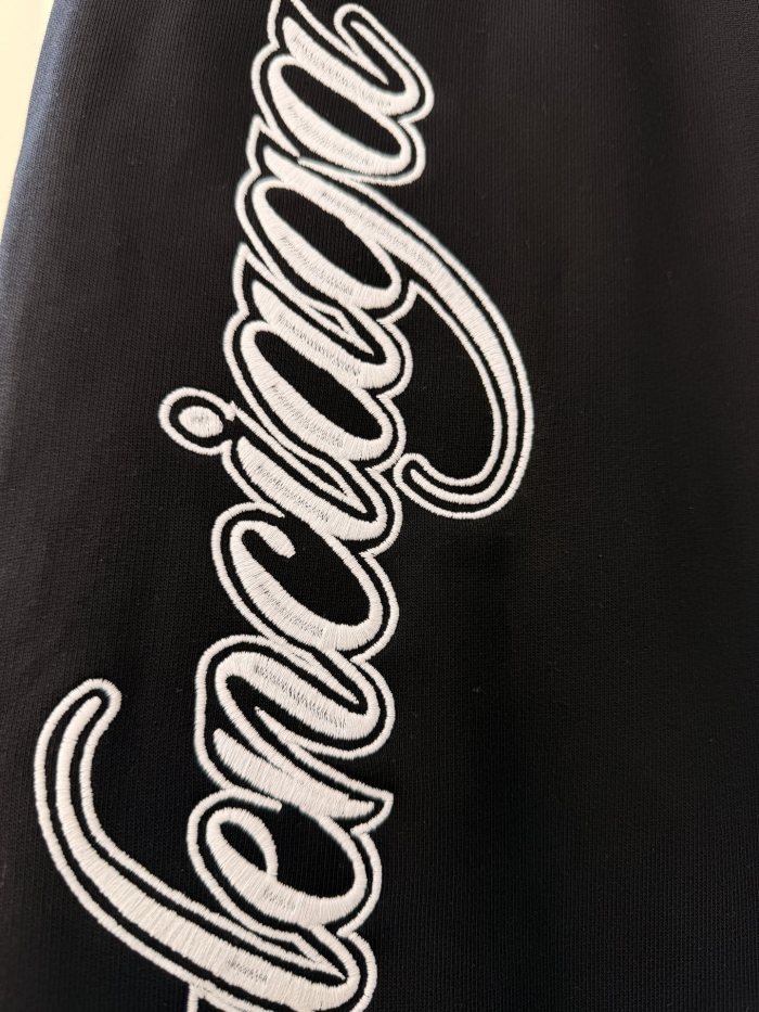 1:1 quality version Contrast Color Cursive Letter Matte Embroidered Sweatpants 2 colors 28974531