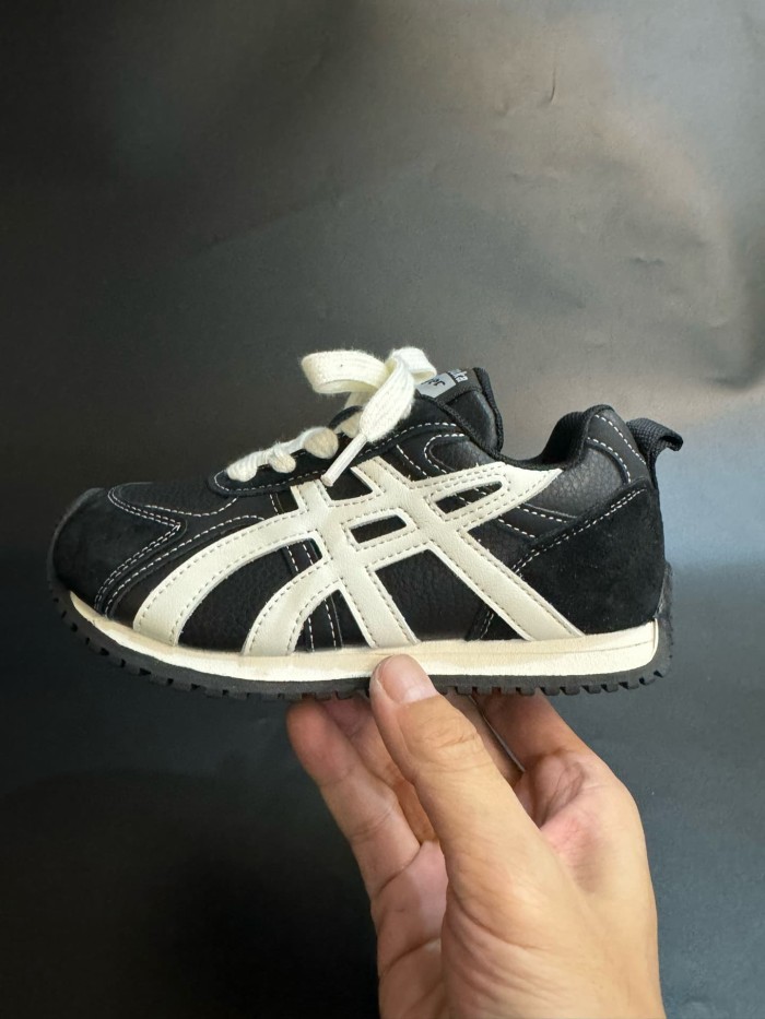 Autumn Winter Retro Leather Sneakers for Kids 3 colors 29006181