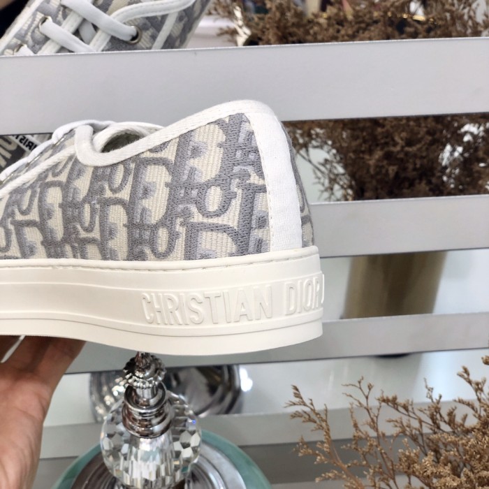 1:1 quality version 28314329 Walk'N'D Monogrammed Embroidered Canvas Shoes 8 colors