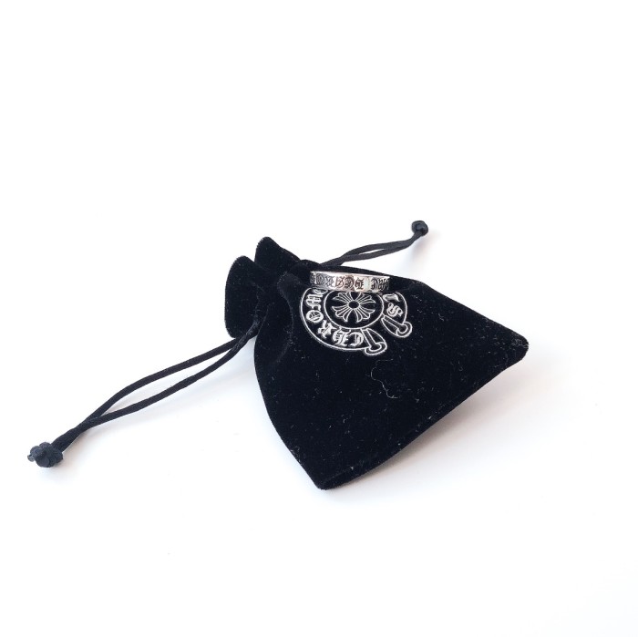28220312 FOREVER Cross Ring【1 piece per box】