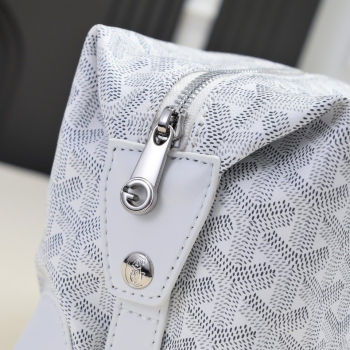 1:1 qualituy verson Spacious Monogram Toiletry Bag Cosmetic Pouch For Travel & Daily Use 7 colors 29092500