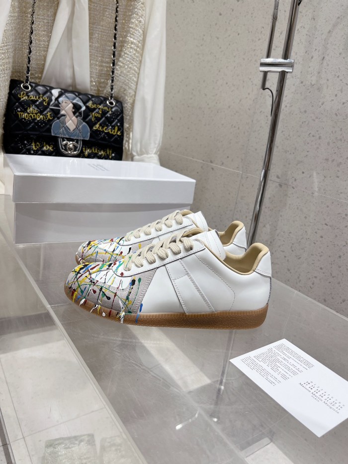 1:1 quality version M@ison White Paint Replica Sneakers POIZON240805818  2 colors