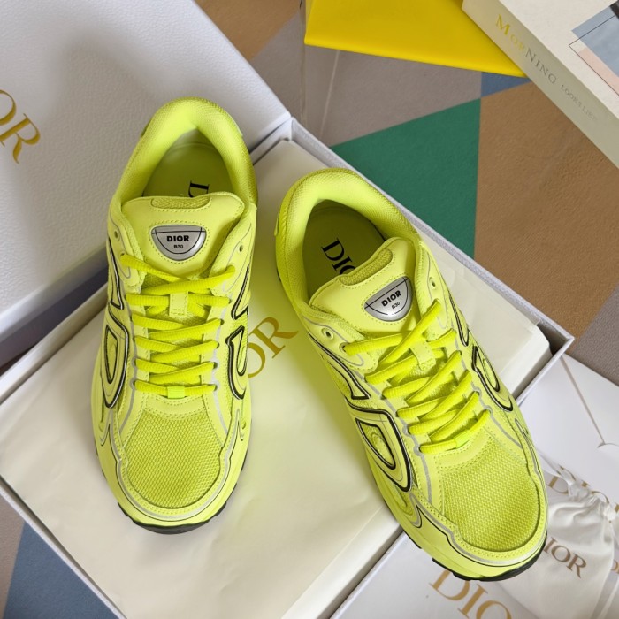 1:1 quality version Leather and mesh fabric patchwork reflective sneakers 35 colors 27736899