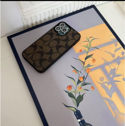 Letter C Pattern Retro Phone Case 4 colors 28678803