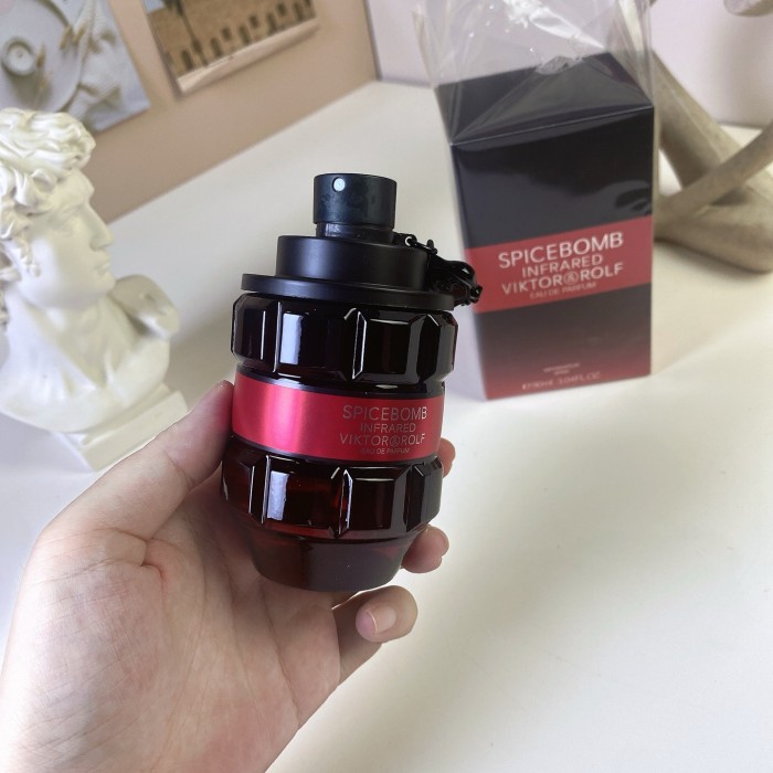 Viktor & Rolf Spicebomb Infrared Perfume 28673443