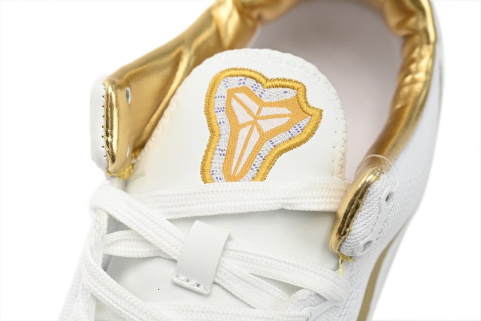 N Kobe 8 Protro Metallic Gold FV6325-100