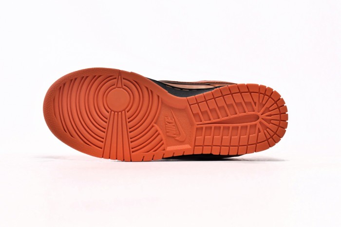 N  SB Dunk Low Concepts Orange Lobster FD8776-800