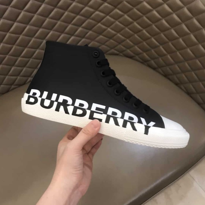 BURB5RRY LOGO PRINT GABARDINE HIGH-TOP SNEAKERS   BBR31