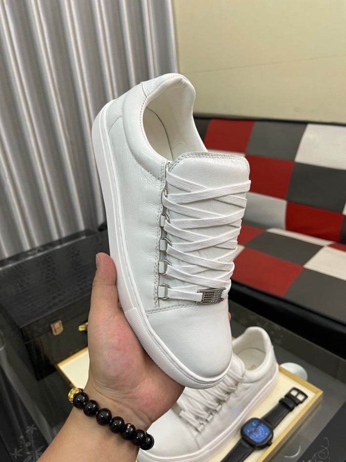 1:1 quality version Wrinkled Cowhide Leather Solid Color Sneakers 3 colors 28764543