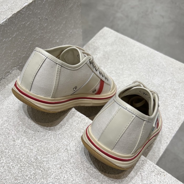1:1 quality version 28165910 Orbit Collection Retro Sneakers 10 colors