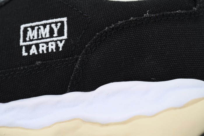 Canvas Wavy Sole Low-top Fashion Sneakers Shoes 4 colors 29030377