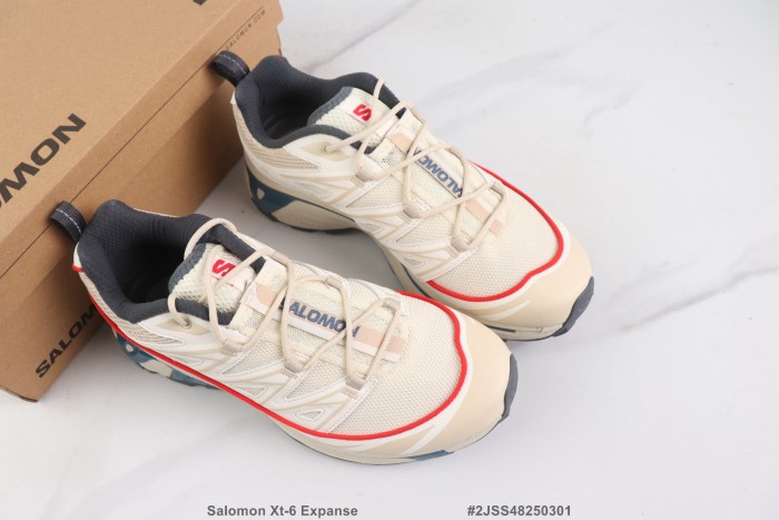 27895121 Hiking Casual Shoes