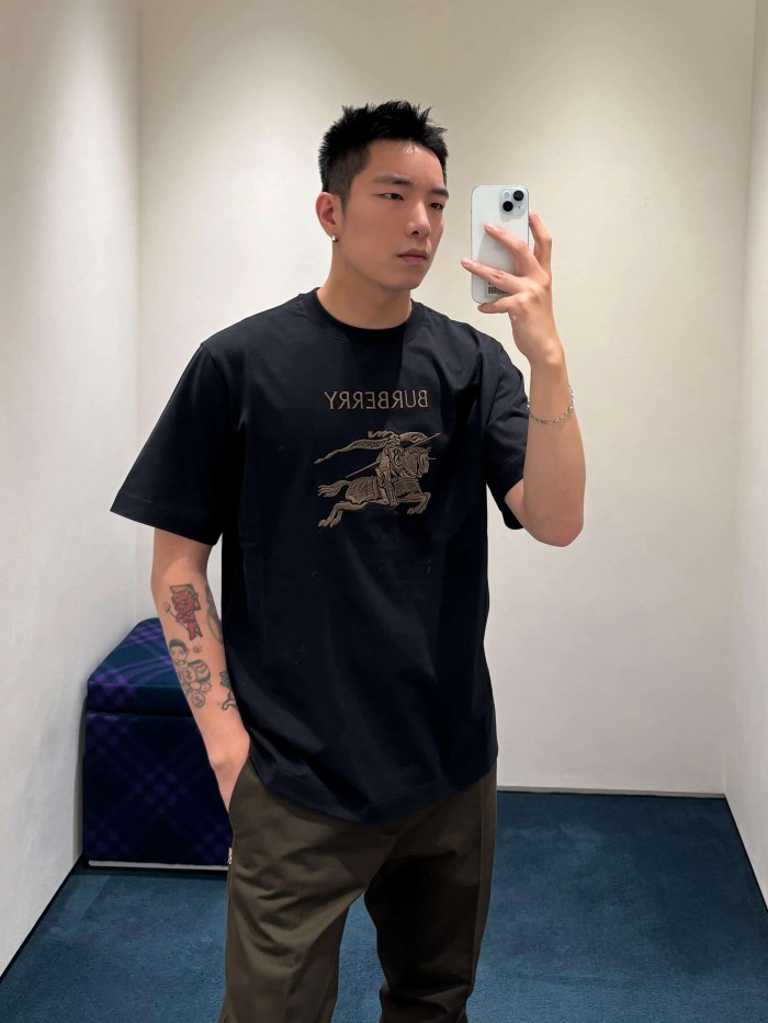 1:1 quality version  equestrian knight emblem embroidered T-shirt 2 colors 28966859