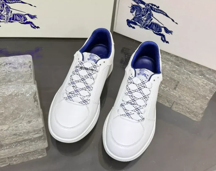 BURB5RRY LEATHER STOCK SNEAKERS IN WHITE   BBR091
