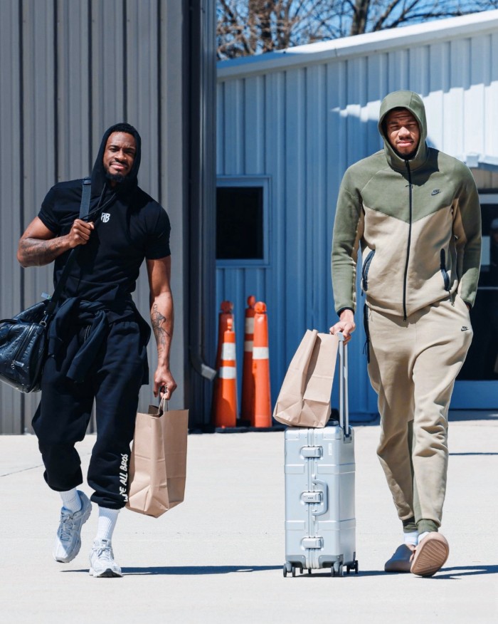 Color-Blocked Tech Fleece Hoodie & Pants Set 4 colors 28702424