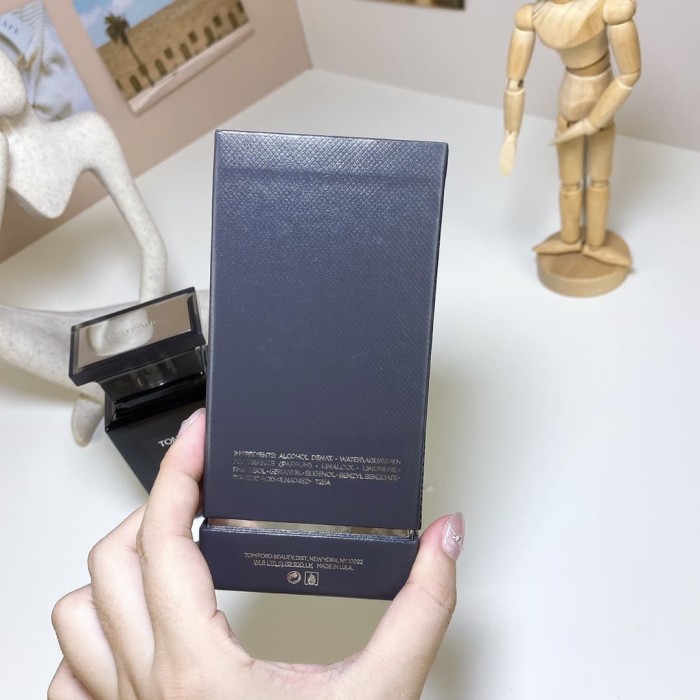 Tom Ford Tobacco Oud Perfume