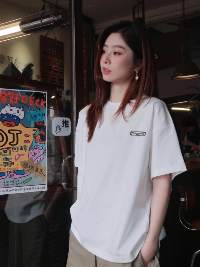 1:1 quality version Embroidered Round Logo Crew Neck T-Shirt 28961180