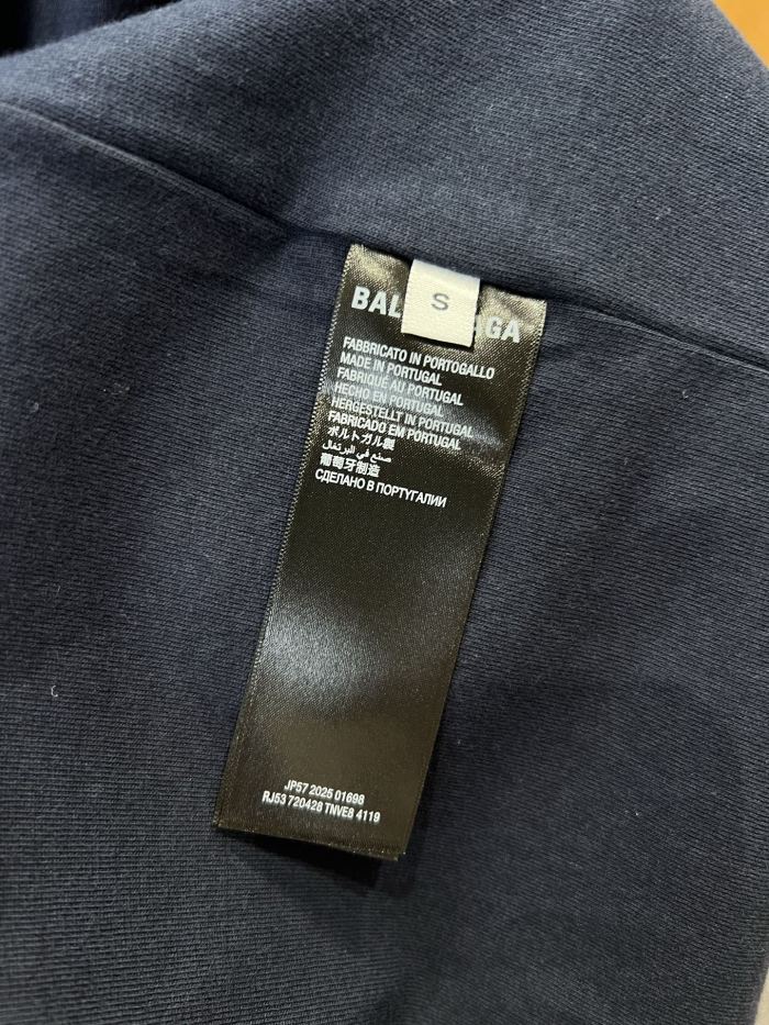 1:1 quality version Luxury sports collaboration, everyday commuting, versatile shirt 2 colors 29077446