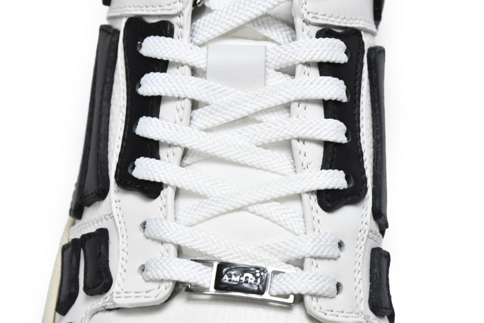 AM Skel Top Low White Black White PS22MFS003-111