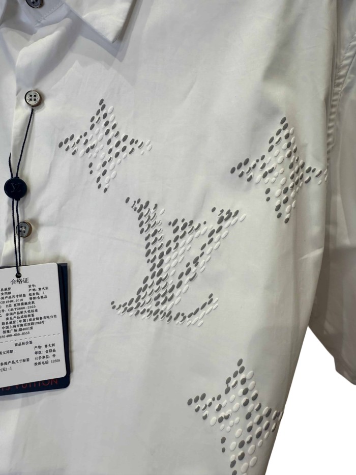 1:1 quality version Embroidered Jacquard Flocked Print Lapel Shirt 28968106