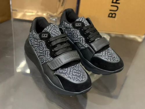 BURB5RRY VINTAGE CHECK SNEAKERS   BBR116