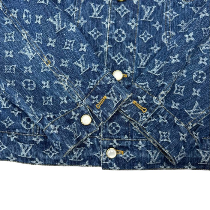 1:1 quality version Full Print Embroidered Denim Jacket 28687457