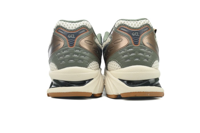 AC Gel-Kayano 14 Vanilla Tarmac 1201A019-250