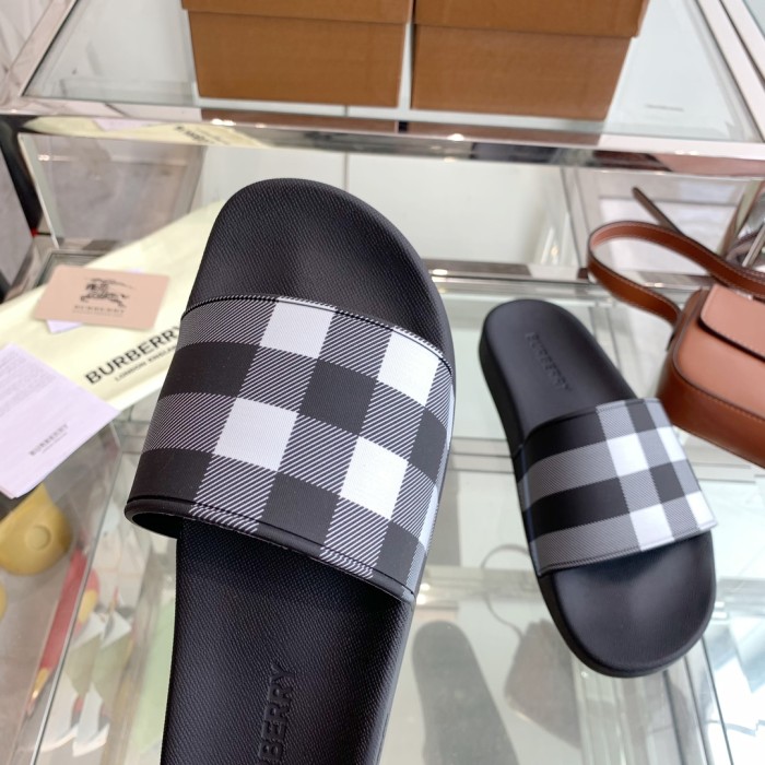 1:1 quality version Classic Check War Horse Print Slipperss 8 colors