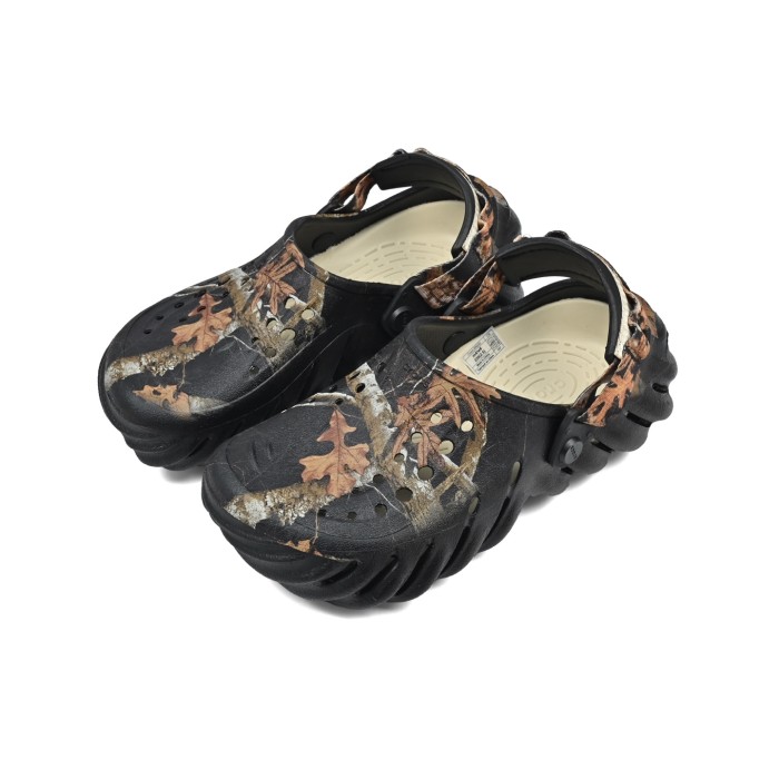 27897360 Beach Hole Shoes 2 colors