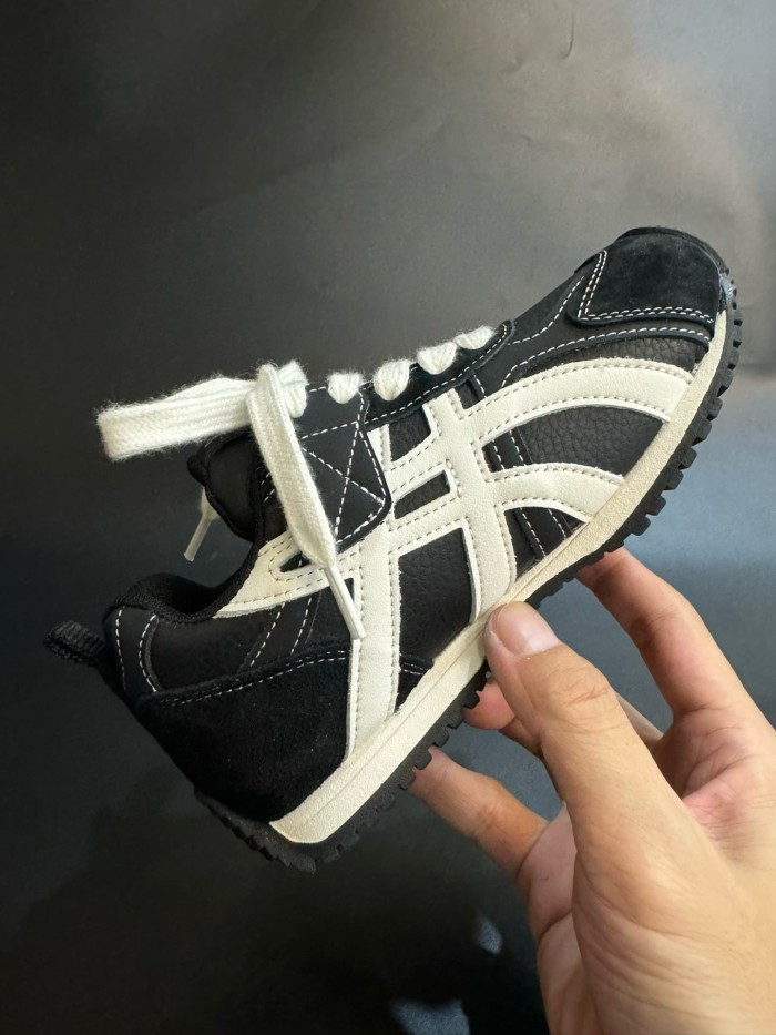 Autumn Winter Retro Leather Sneakers for Kids 3 colors 29006181