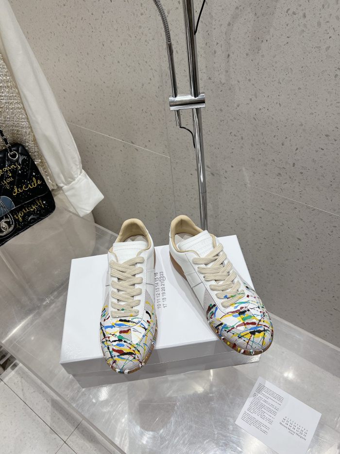 1:1 quality version M@ison White Paint Replica Sneakers POIZON240805818  2 colors