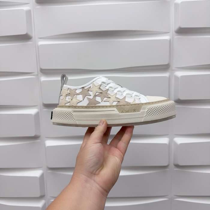 1:1 quality version Leather Star Embroidered Round-Toe Lace-Up Low-Top Shoes 28764663