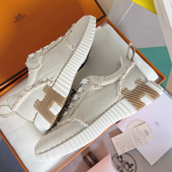 [plus-size shoes]Bouncing Beige Canvas Canvas Fringe Couple Style Breathable Sneakers 29085231