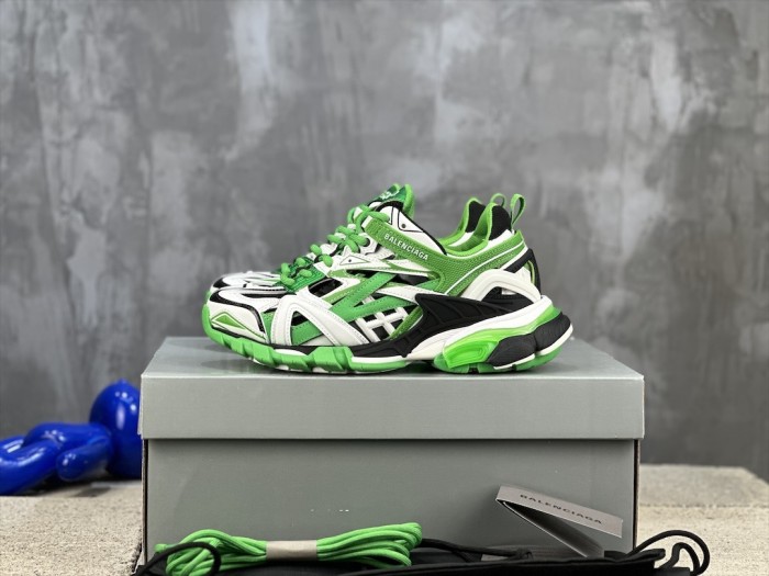 1:1 quality version 28321505 Track.2 sneakers 10 colors