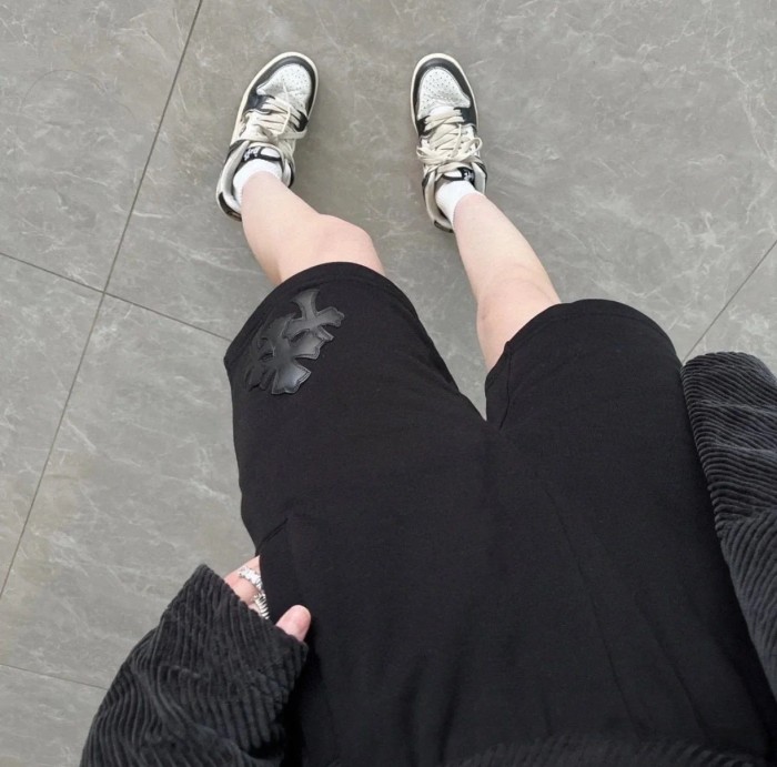 1:1 quality version 27975201 Leather Cross Shorts