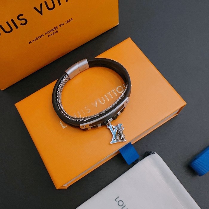28062668 Blue Logo Charm Bracelet