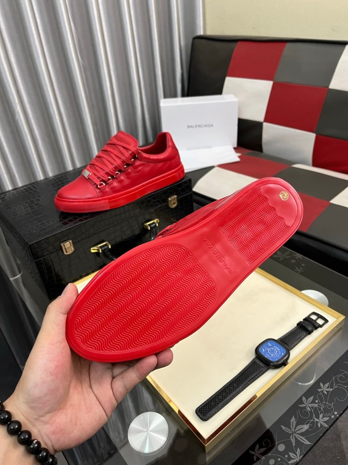 1:1 quality version Wrinkled Cowhide Leather Solid Color Sneakers 3 colors 28764543