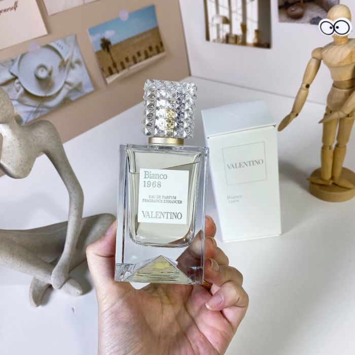 V@lentino Bianco 1968 Perfume 28675347