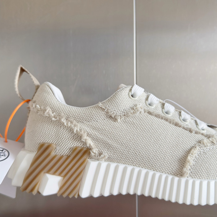 [plus-size shoes]Bouncing Beige Canvas Canvas Fringe Couple Style Breathable Sneakers 29085231