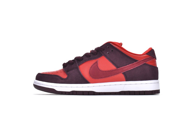 N SB Dunk Low Cherry DM0807-600
