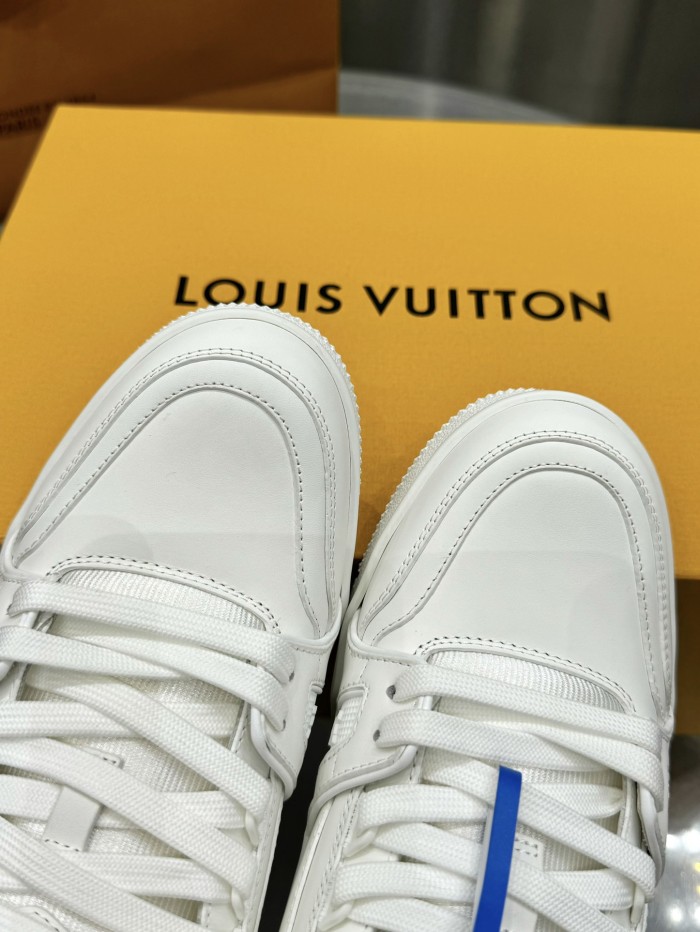1:1 quality version 28342503 L Trainer White Flat Shoes