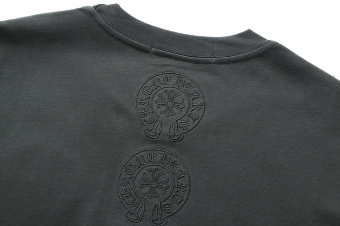 Back a line of horseshoe logo embroidery Tee 3 colors