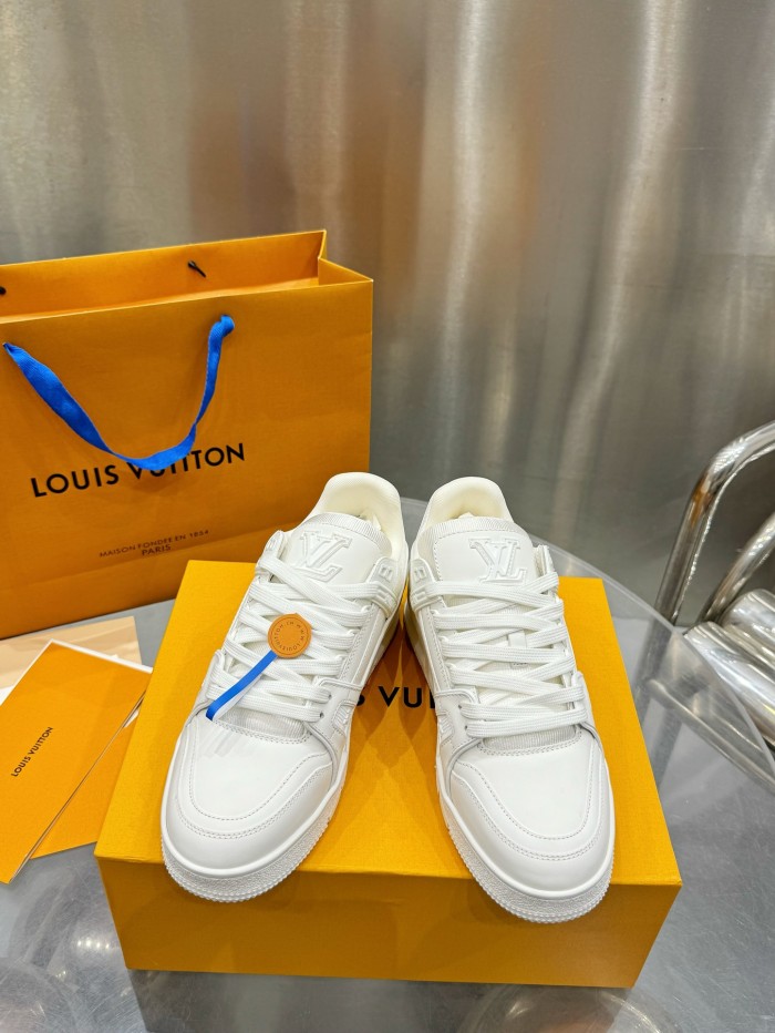 1:1 quality version 28342503 L Trainer White Flat Shoes