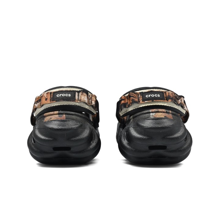 27897360 Beach Hole Shoes 2 colors