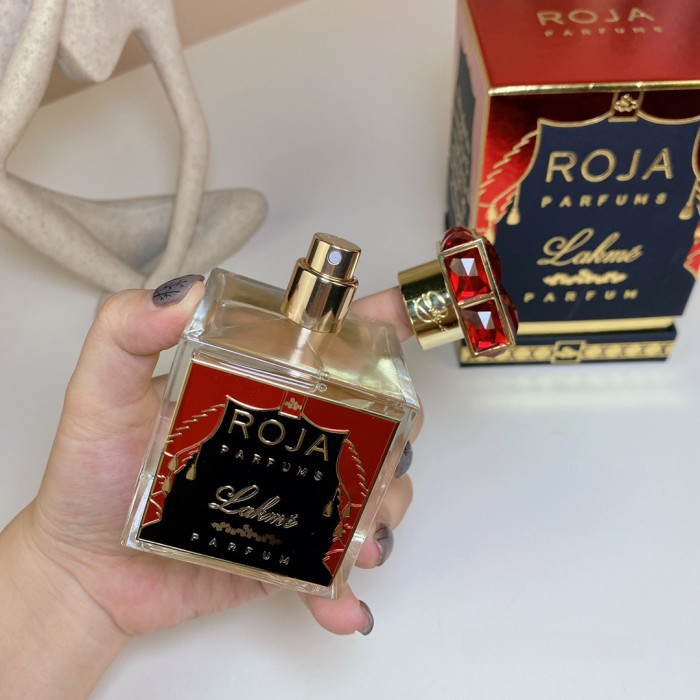 Roja Dove Lakme,2019 28903038