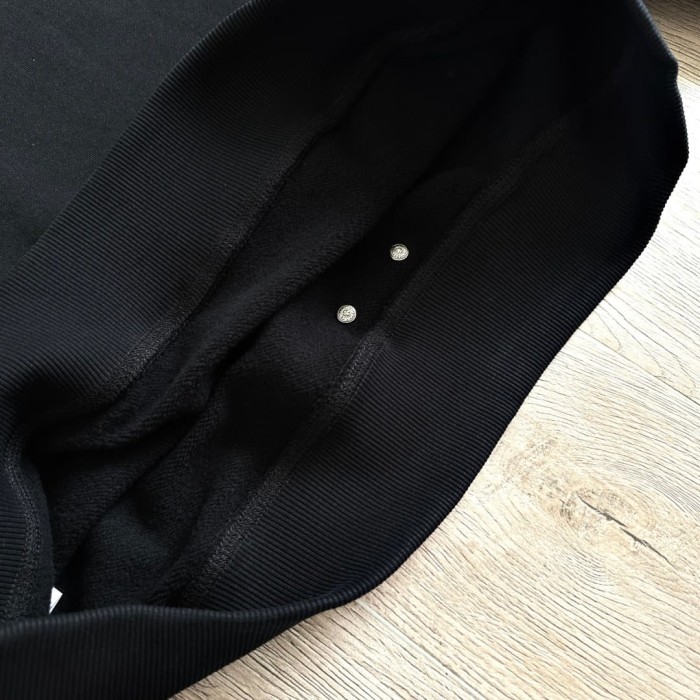 1:1 quality version Three Cross Leather Patch Crew Neck Sweatshirt 29045265