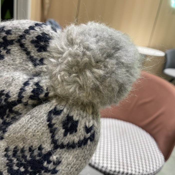 1:1 quality version Christmas Element Colorblocked Knitted Hairball Cold beanie 4 colors