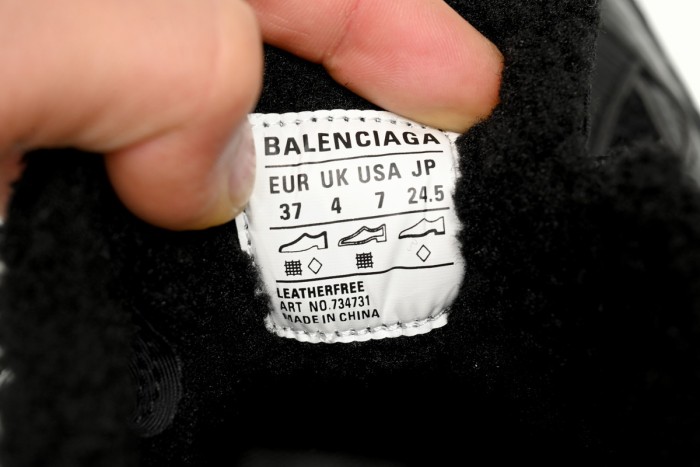 [plus-size shoes] 1:1 quality version 3XL Black Fleece-lined Mesh Paneled Chunky Sneakers 28997899