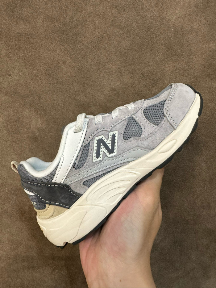 878 Elastic Lace Retro Dad Sneakers for Kids 6 colors 29011048