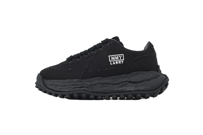 Canvas Wavy Sole Low-top Fashion Sneakers Shoes 4 colors 29030377